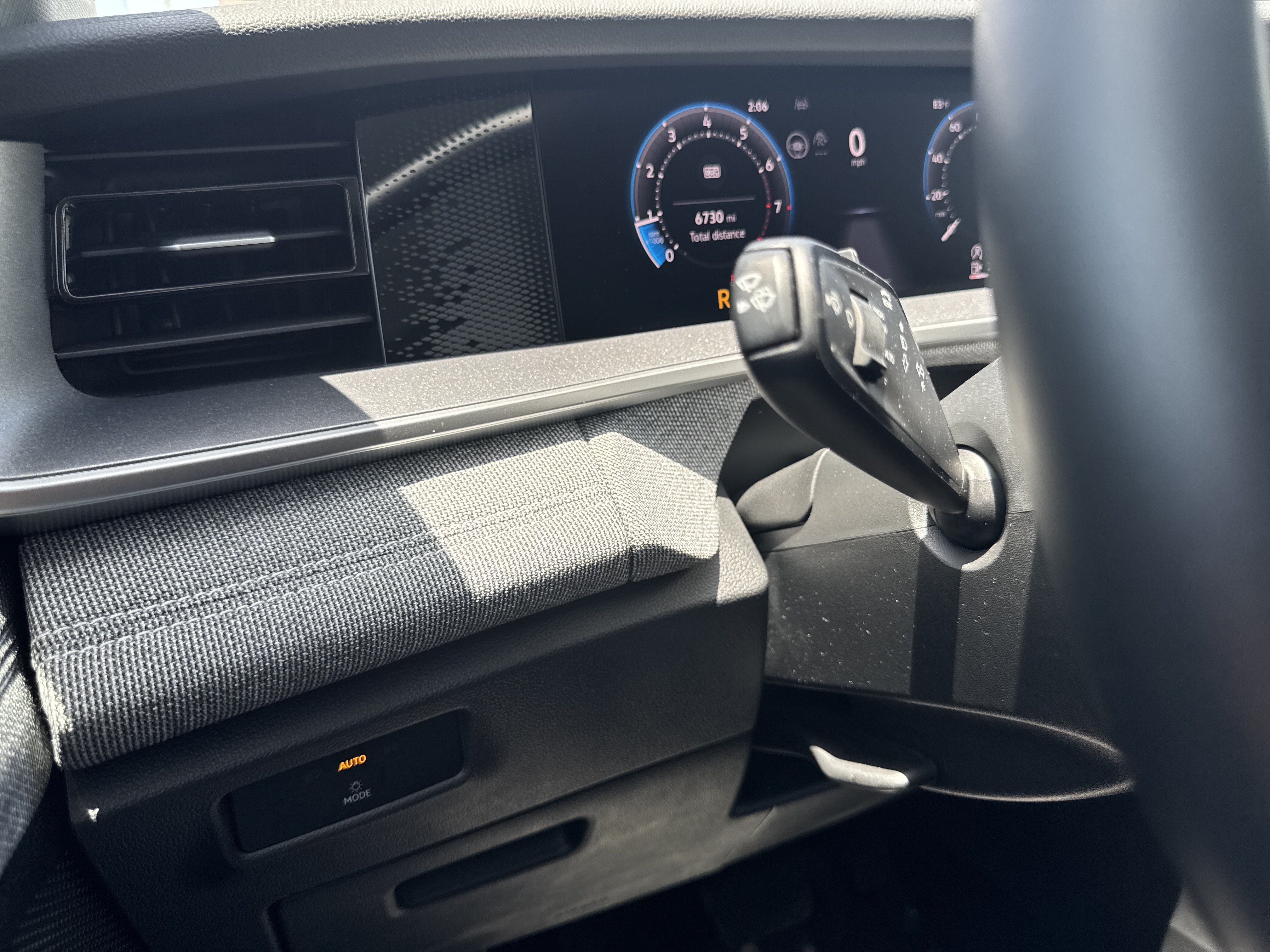 Certified 2025 Volkswagen Tiguan S FWD image 26