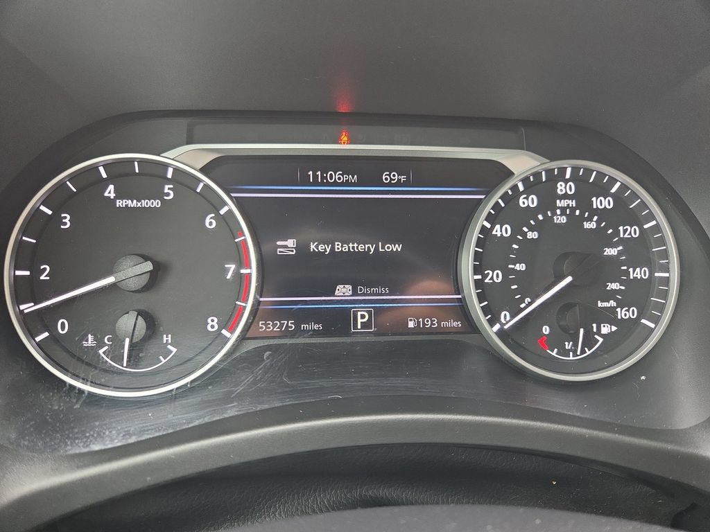 Used 2023 Nissan Sentra SR w/ SR Premium Package FWD image 28