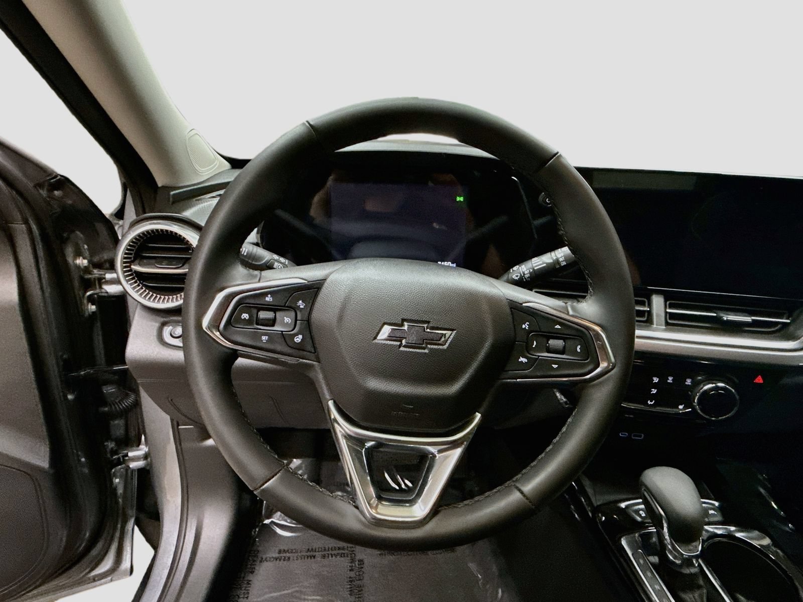 New 2026 Chevrolet Trax ACTIV w/ Sunroof Package FWD image 14