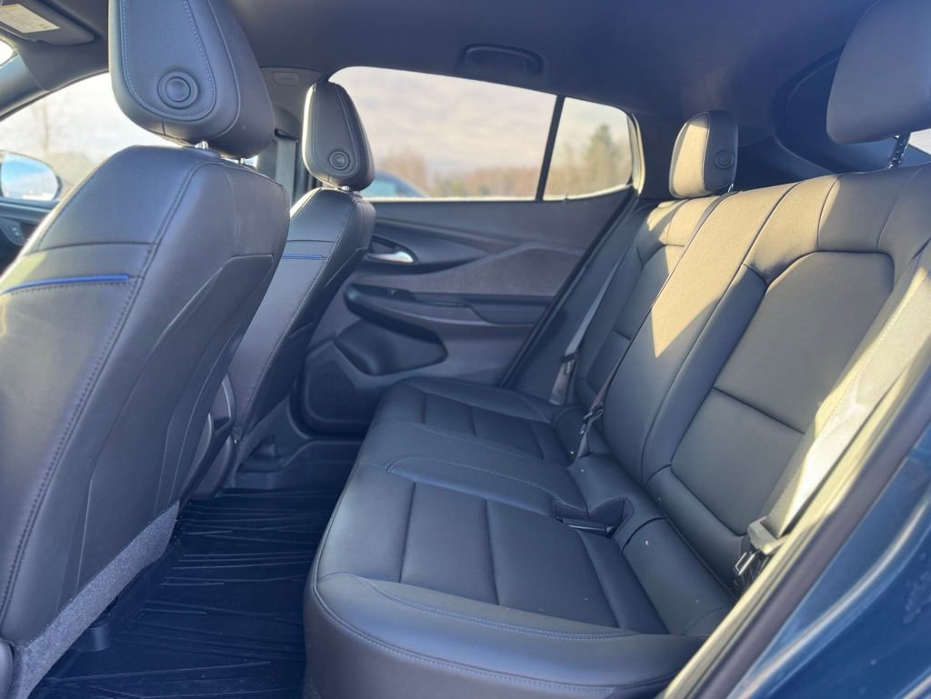 Used 2024 Buick Envista Sport Touring w/ Convenience I Package image 24