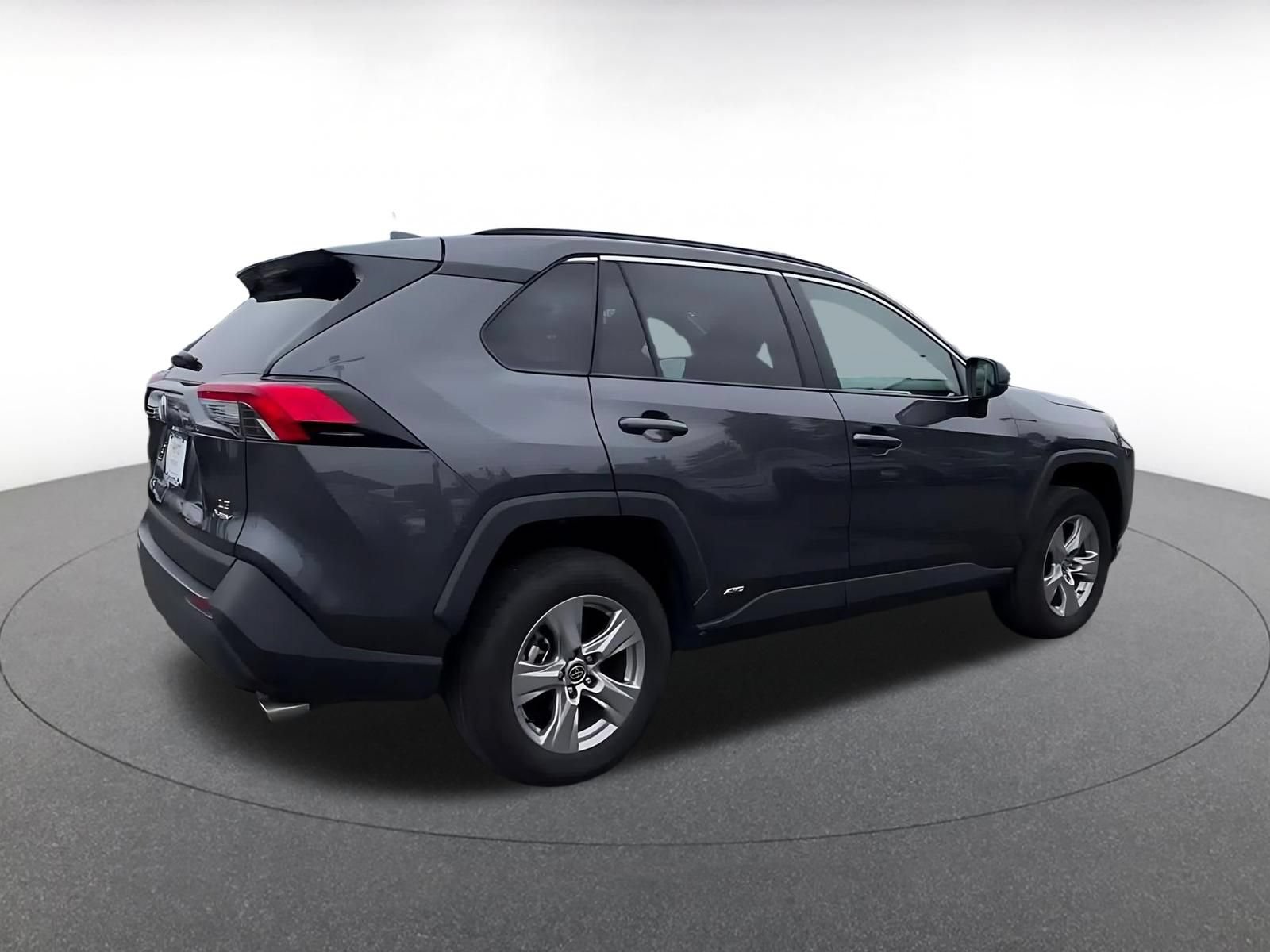 Used 2025 Toyota RAV4 LE AWD/4WD image 14