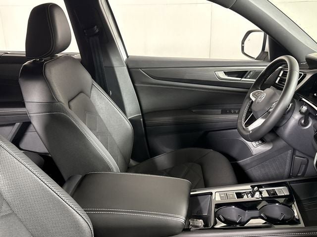 New 2026 Volkswagen Atlas Cross Sport SE image 13