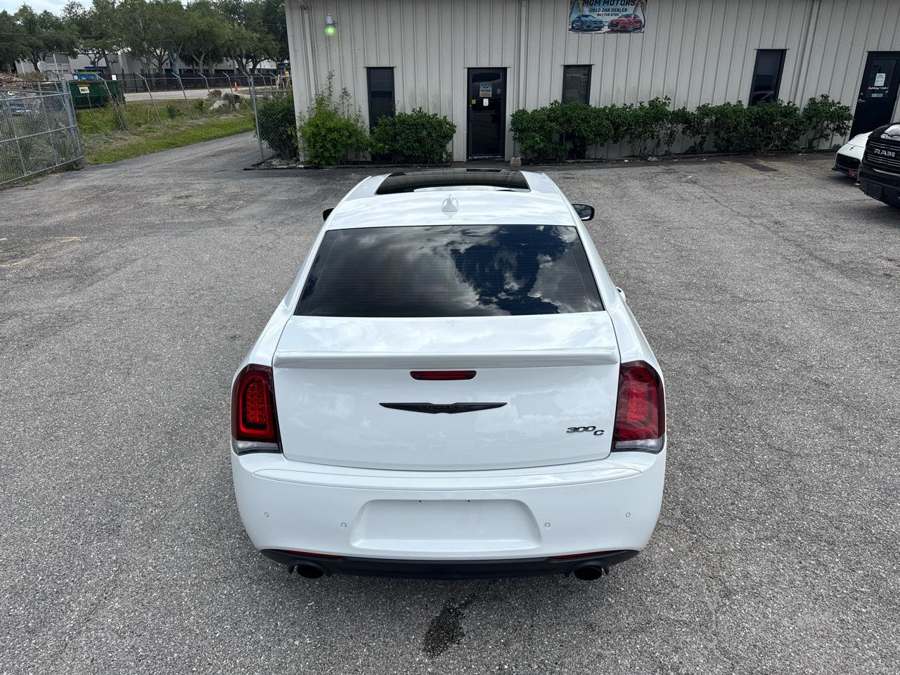 Used 2023 Chrysler 300 C RWD image 6