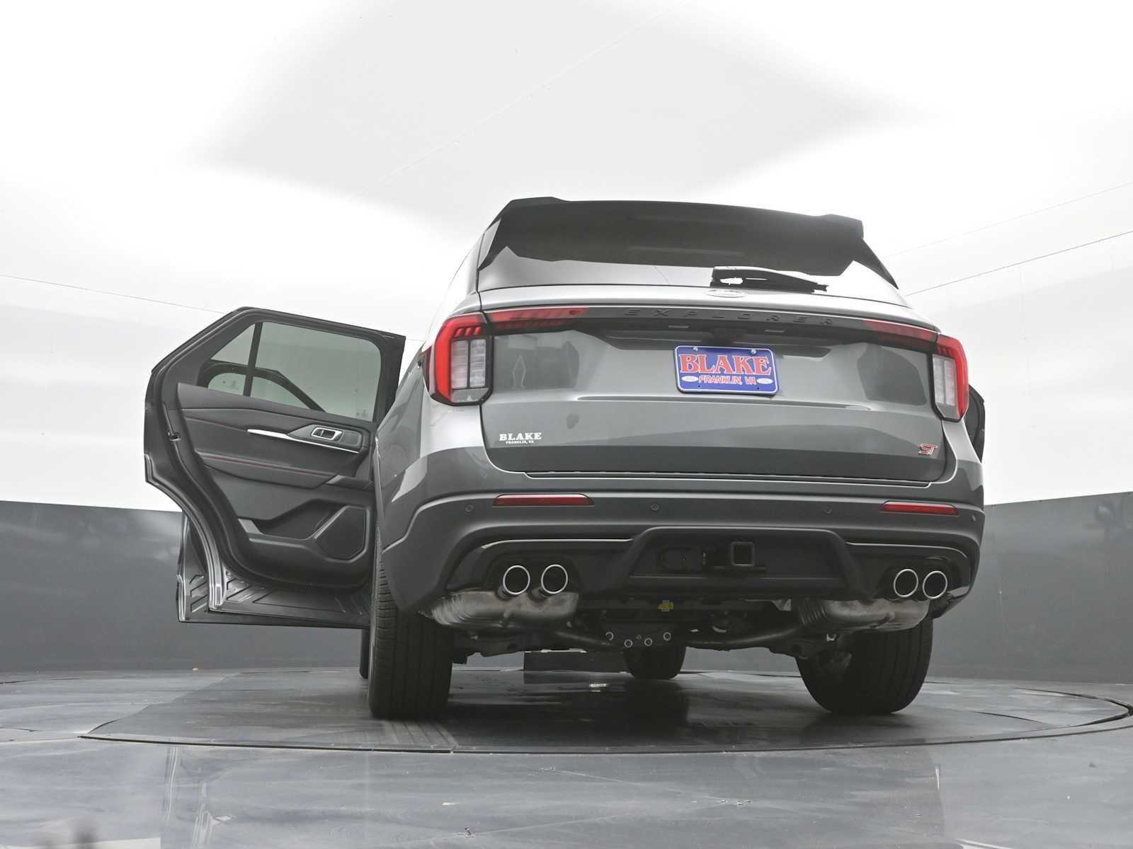 New 2026 Ford Explorer ST image 31