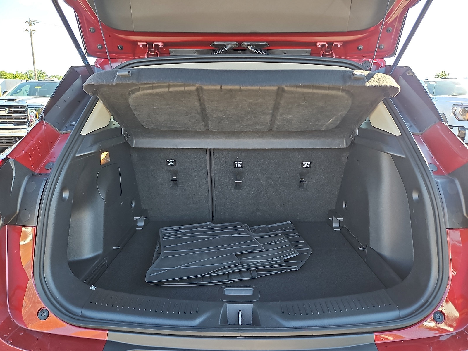Used 2023 Buick Encore GX Preferred w/ Cold Weather Comfort Package AWD/4WD image 28