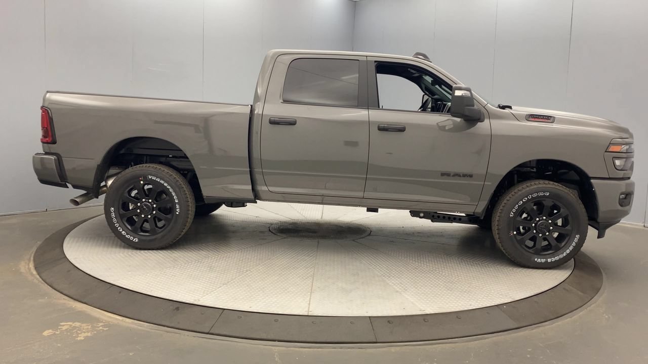 New 2026 RAM 2500 Big Horn AWD/4WD image 6