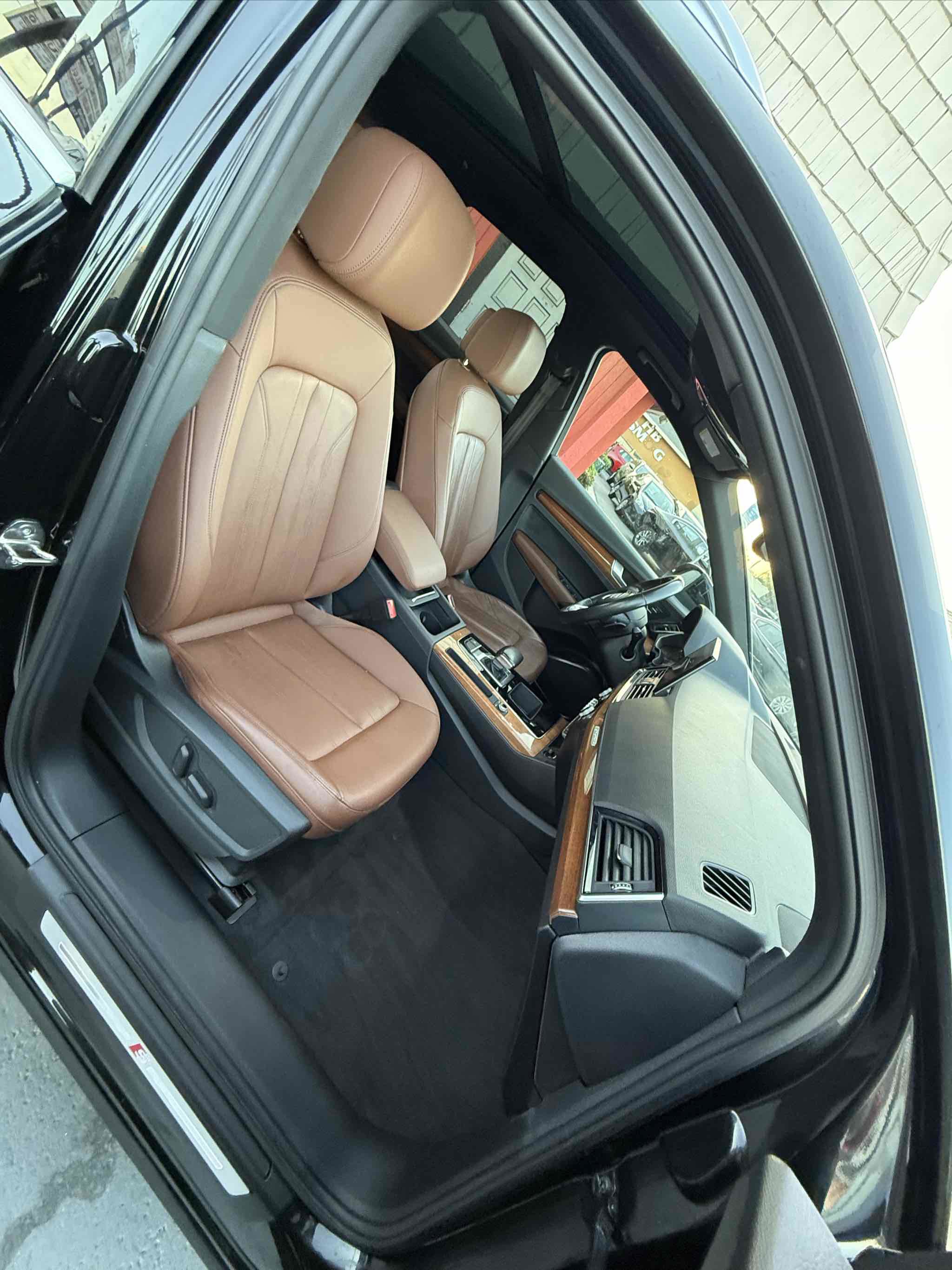 Used 2022 Audi Q5 2.0T Premium w/ Convenience Package image 49