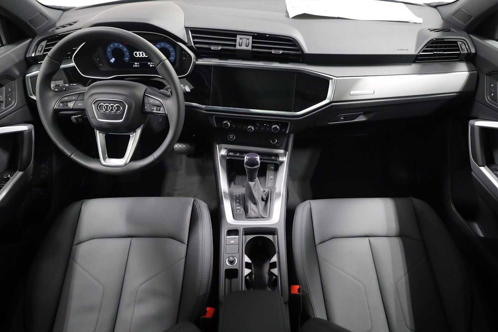 New 2025 Audi Q3 2.0T Premium image 23