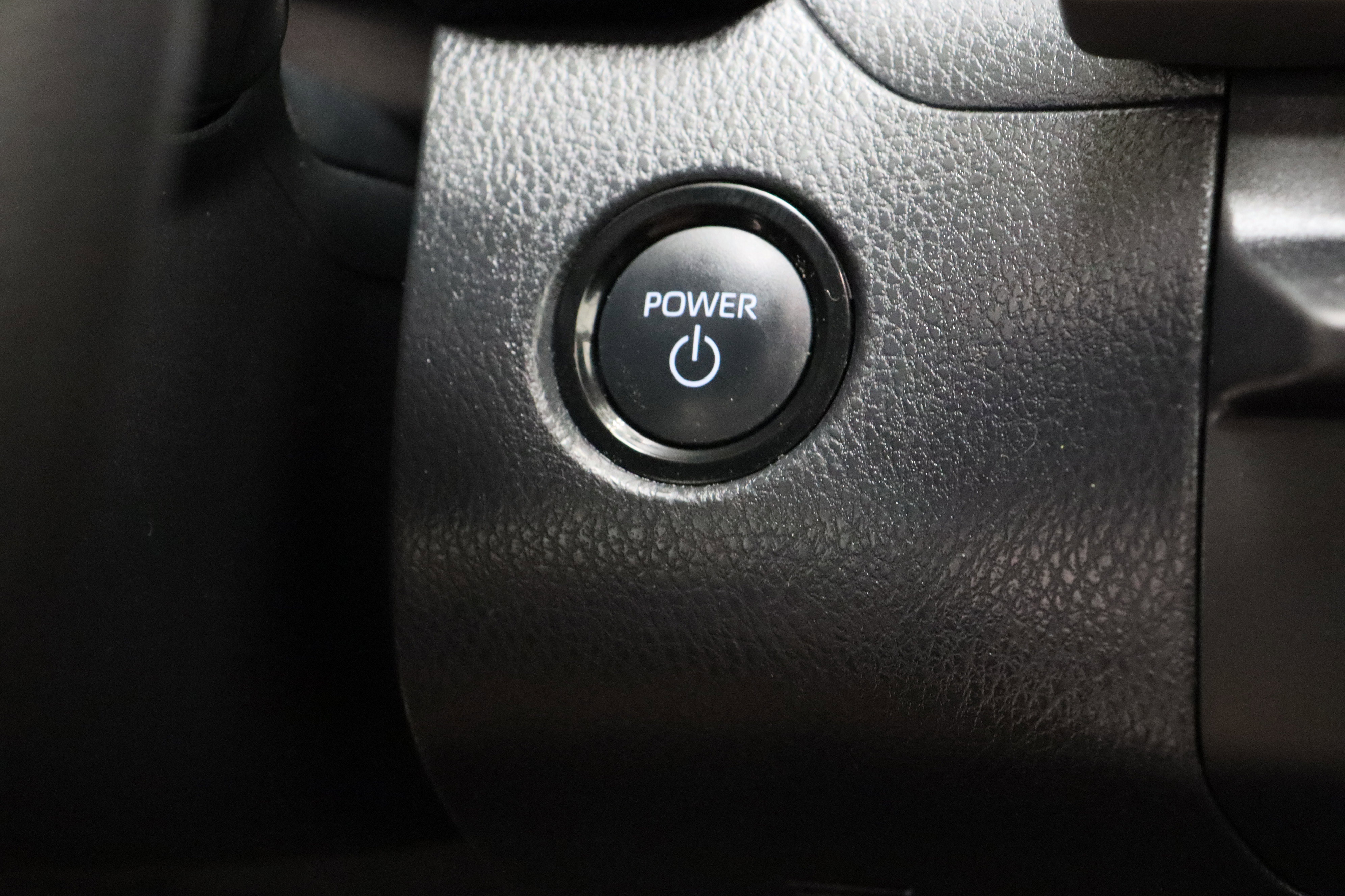 Used 2025 Toyota Camry LE FWD image 17