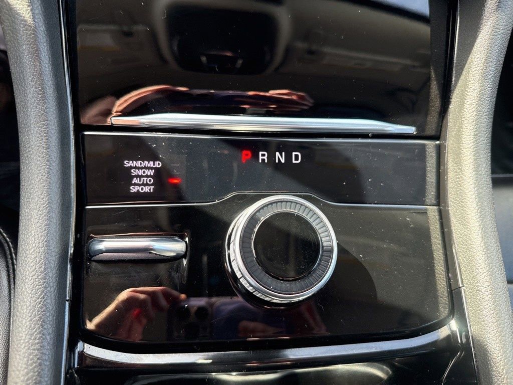 Used 2023 Jeep Grand Cherokee L Limited w/ Black Appearance Package image 34