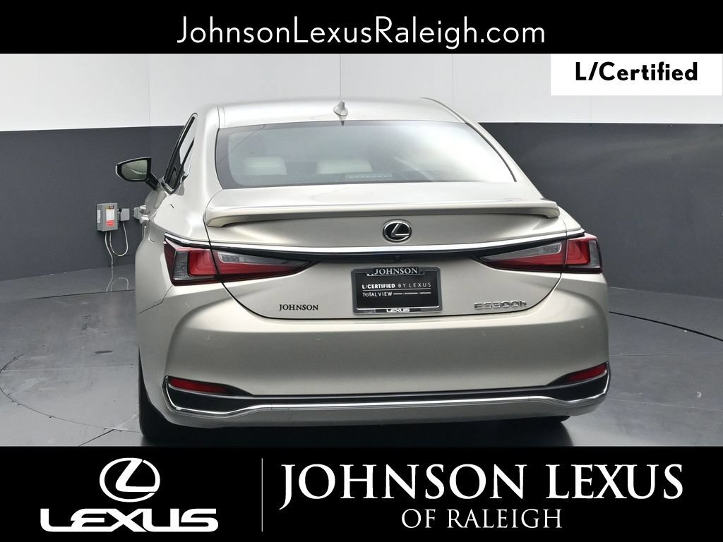 Used 2025 Lexus ES 300h w/ Technology Package FWD image 8