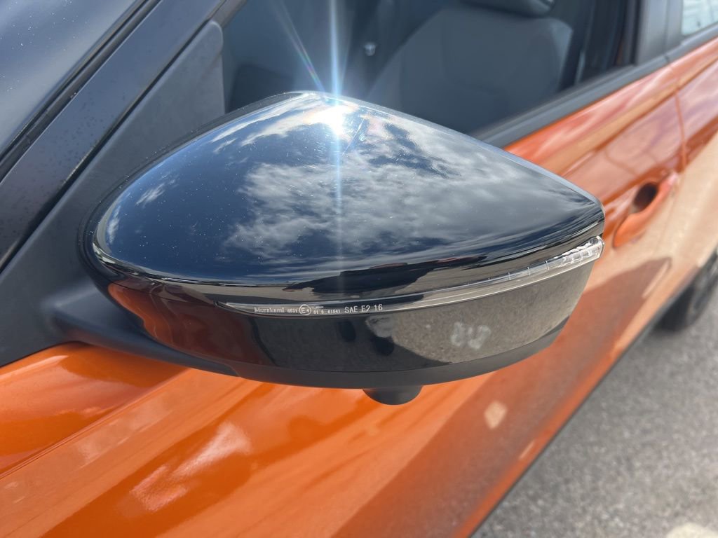 Certified 2023 Nissan Kicks SR w/ SR Premium Package FWD image 33