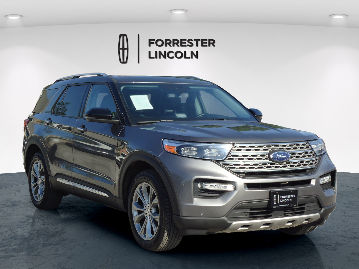 Used 2023 Ford Explorer Limited w/ Limited Technology Package