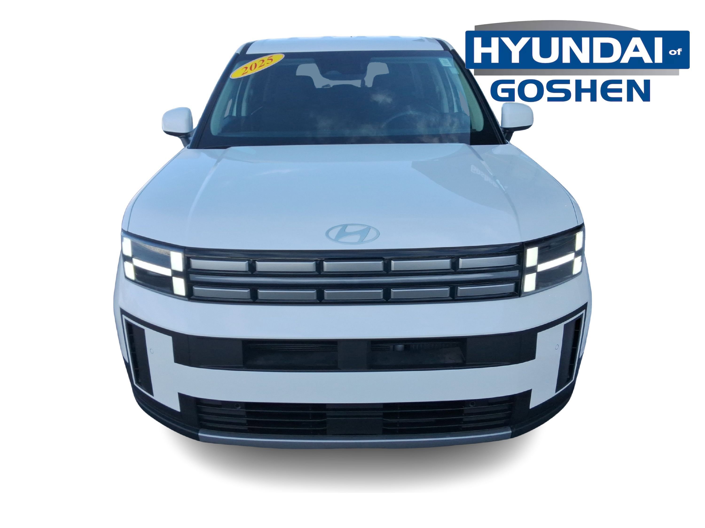 Used 2025 Hyundai Santa Fe SE image 2
