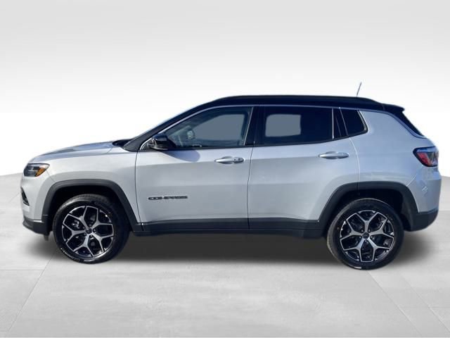 New 2026 Jeep Compass Limited w/ Sun, Sound & Navigation Group AWD/4WD image 4