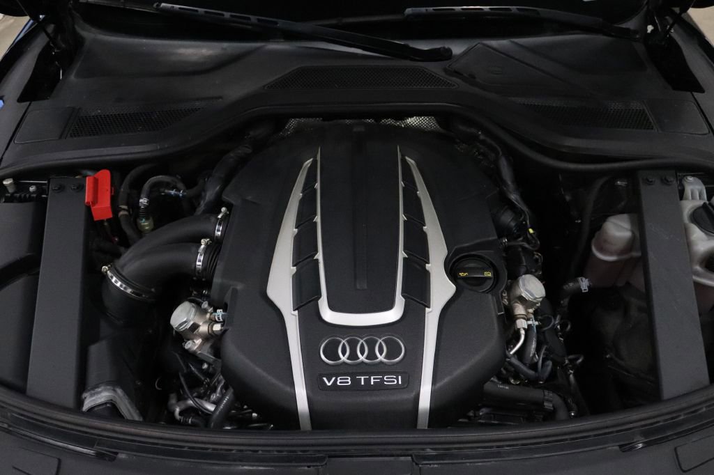 Used 2016 Audi A8 L 4.0T image 26