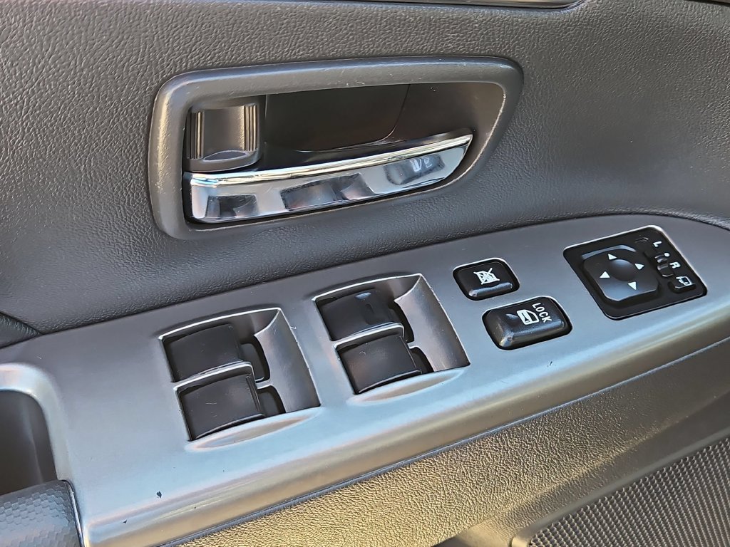 Used 2025 Mitsubishi Outlander Sport SE AWD/4WD image 10