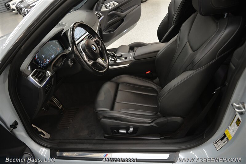 Used 2022 BMW 430i Coupe w/ M Sport Package RWD image 17