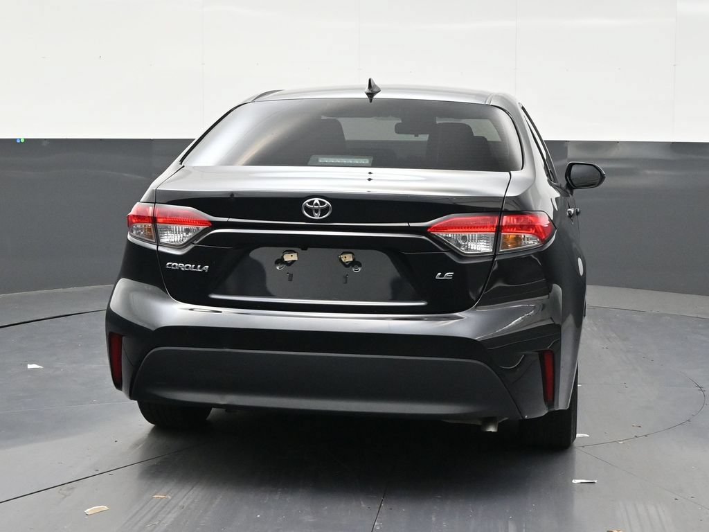 Used 2023 Toyota Corolla LE FWD image 4