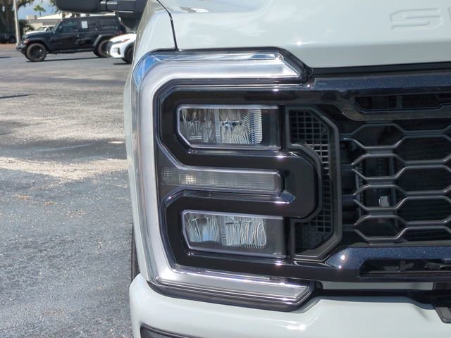 New 2026 Ford F250 Lariat w/ Black Appearance Package image 9