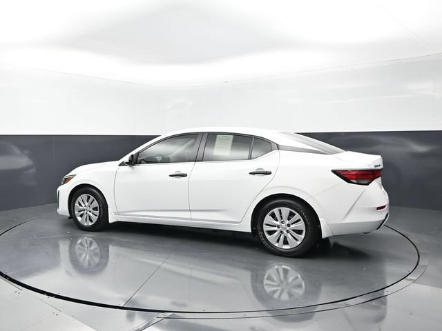 Used 2025 Nissan Sentra S w/ Lighting Package FWD image 2
