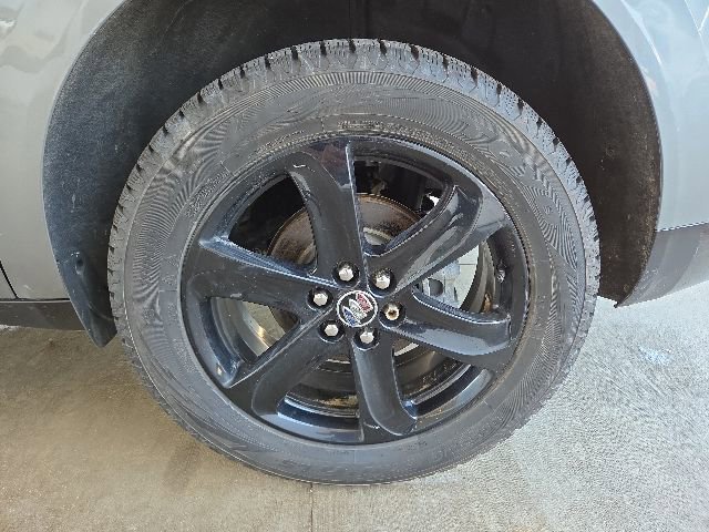 Used 2024 Buick Enclave Essence w/ Experience Buick Package AWD/4WD image 70