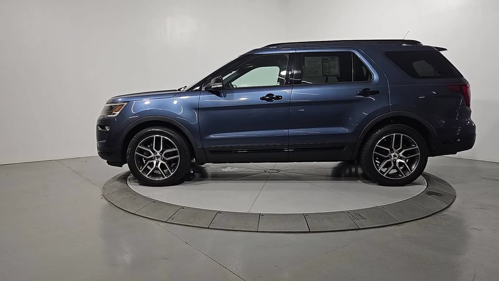 Used 2018 Ford Explorer Sport AWD/4WD image 2
