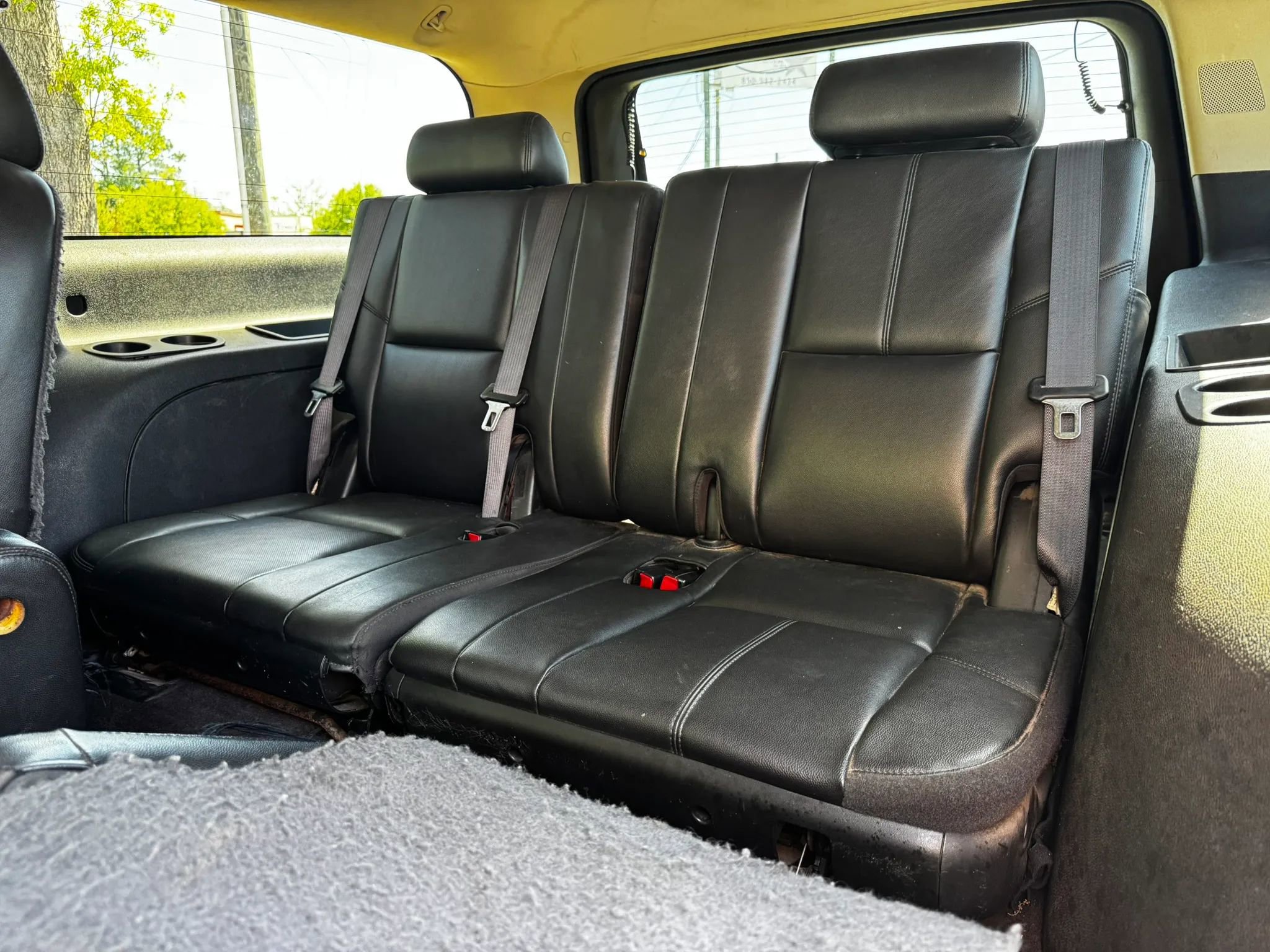 Used 2012 Chevrolet Suburban LT w/ Texas Edition RWD image 15