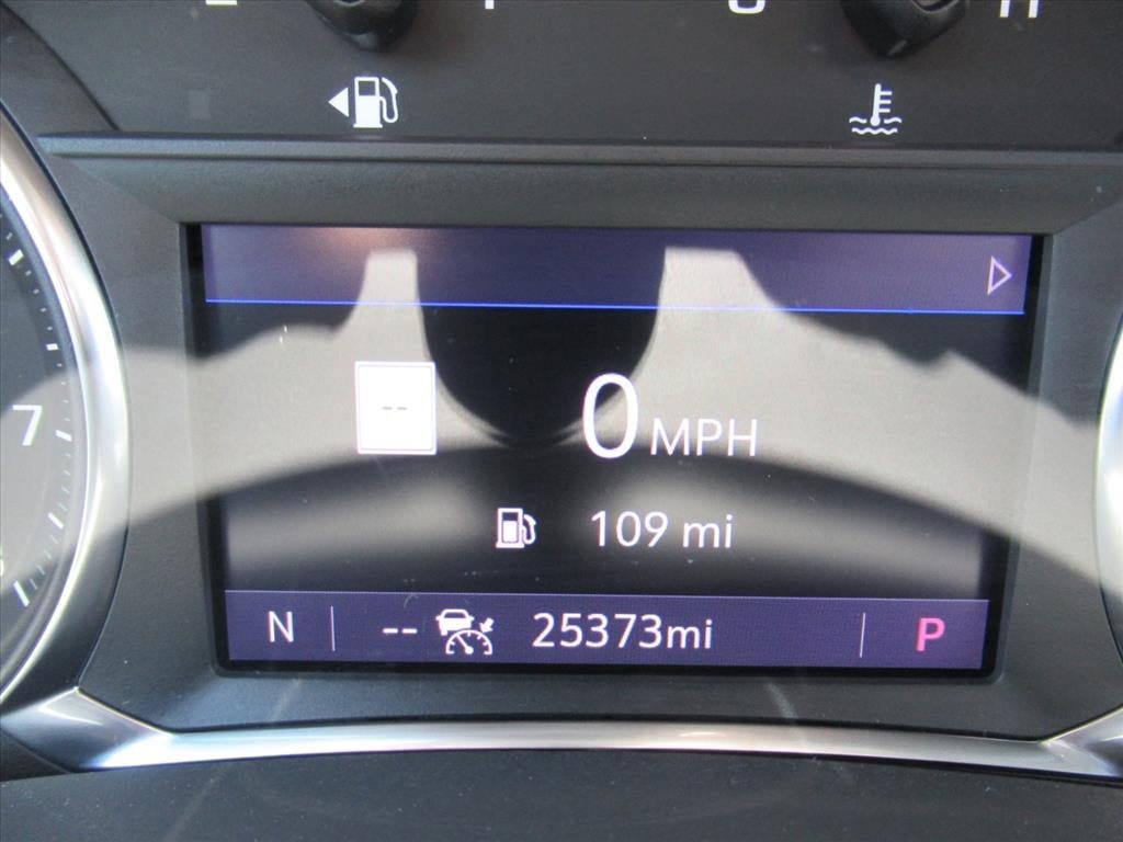 Used 2022 GMC Terrain SLE w/ Driver Convenience Package FWD image 26