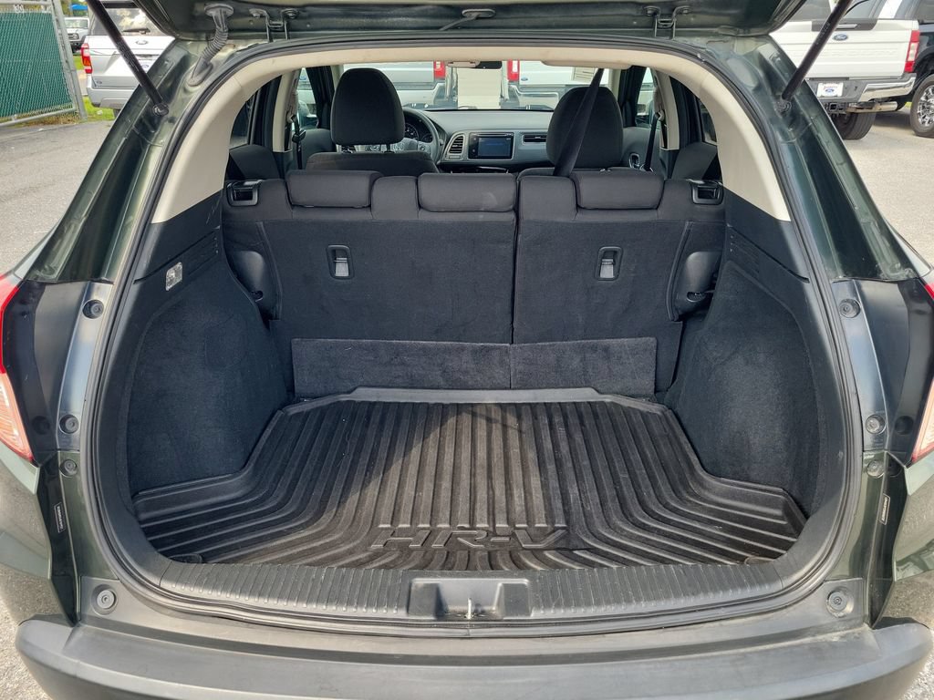 Used 2018 Honda HR-V EX image 9
