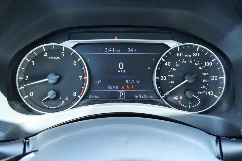 New 2025 Nissan Altima 2.5 SR image 9