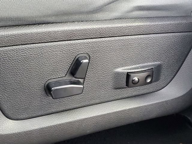 Used 2014 RAM 1500 Big Horn RWD image 11