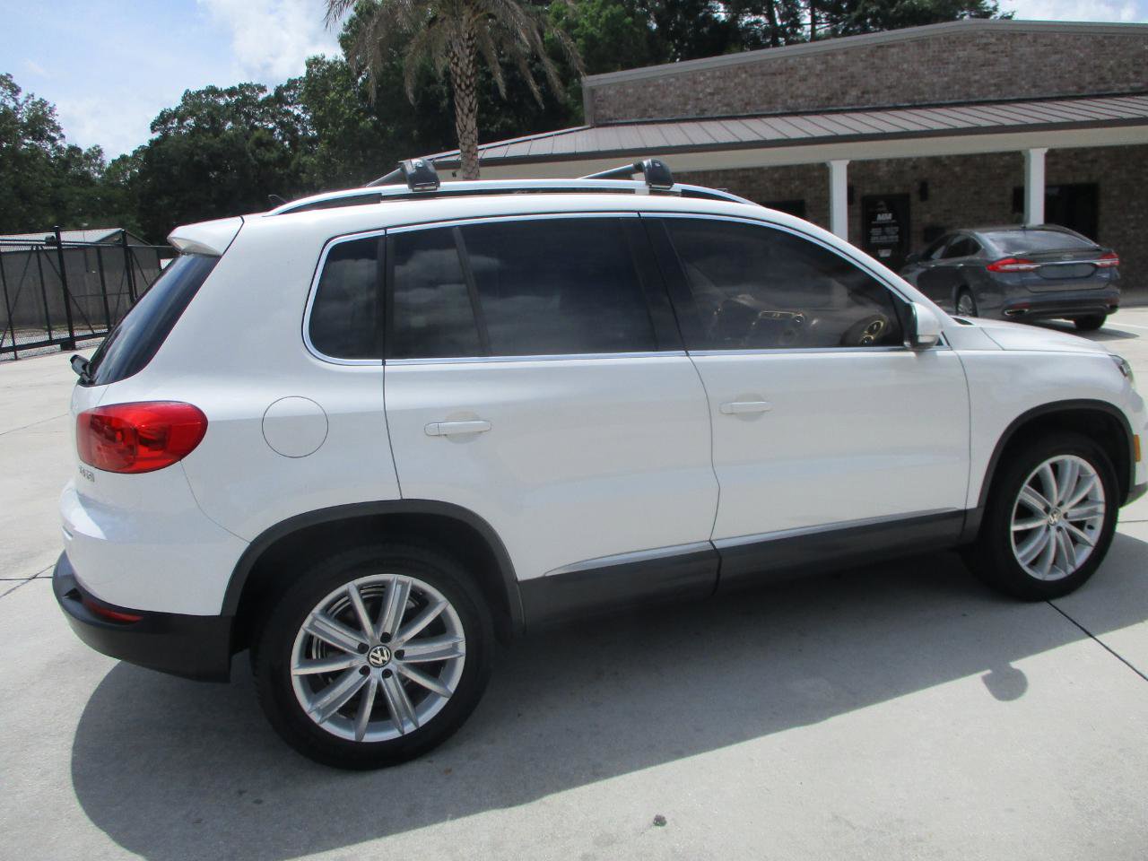 Used 2012 Volkswagen Tiguan S FWD image 12