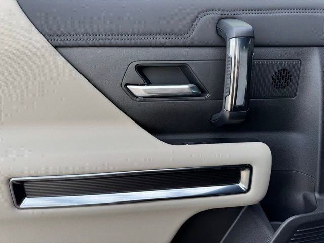 Used 2026 GMC Hummer EV SUV image 17