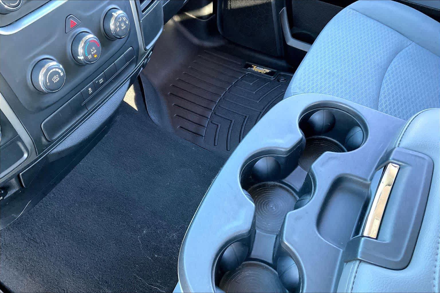 Used 2014 RAM 1500 Classic SLT RWD image 15