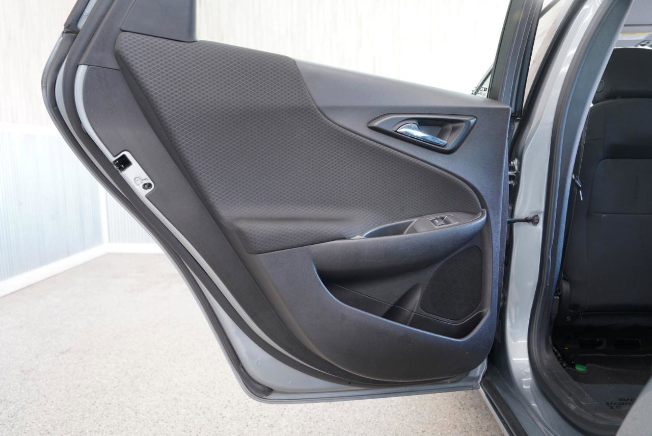 Used 2025 Chevrolet Malibu LT image 36