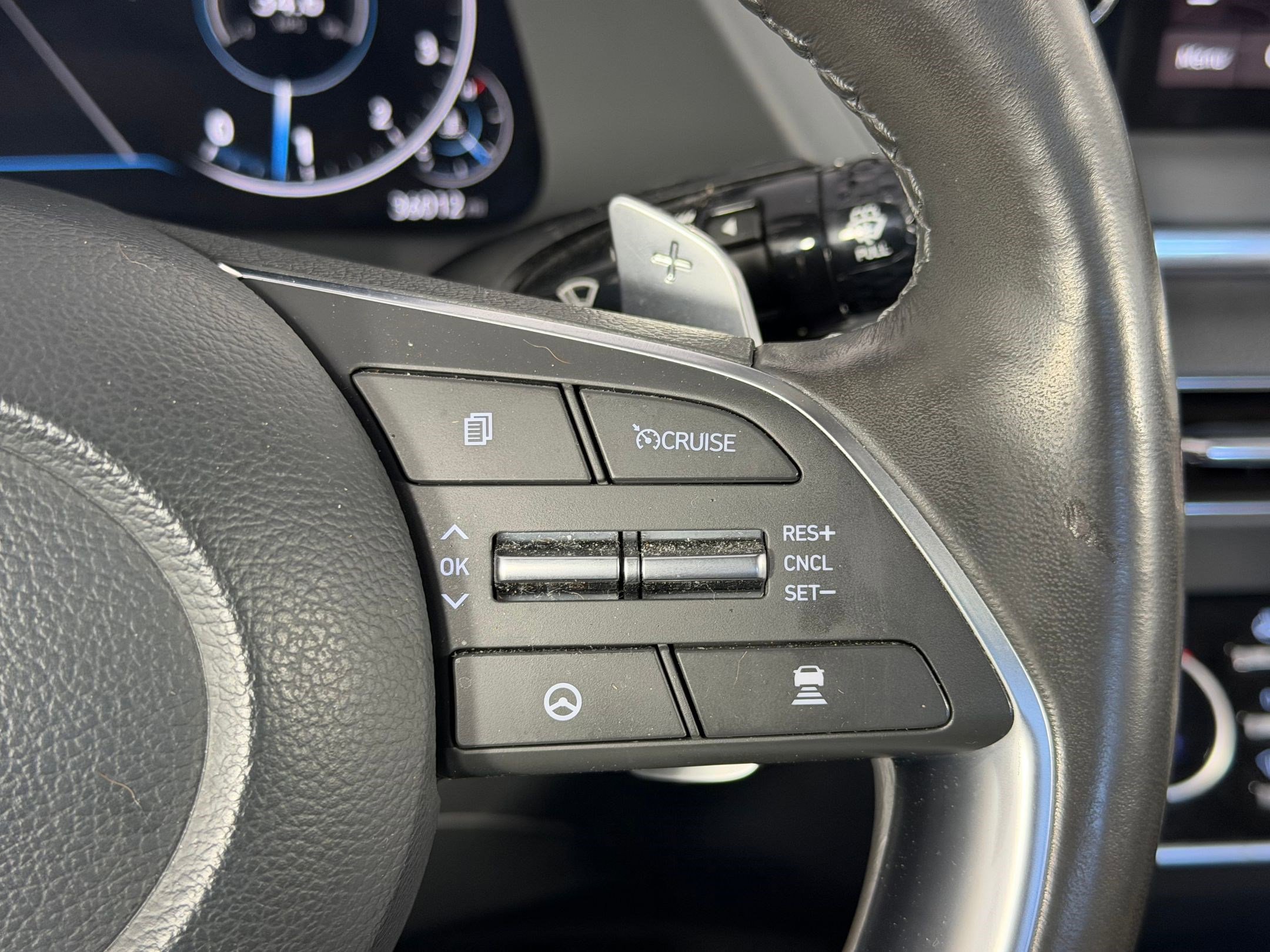 Used 2023 Hyundai Sonata Limited image 28