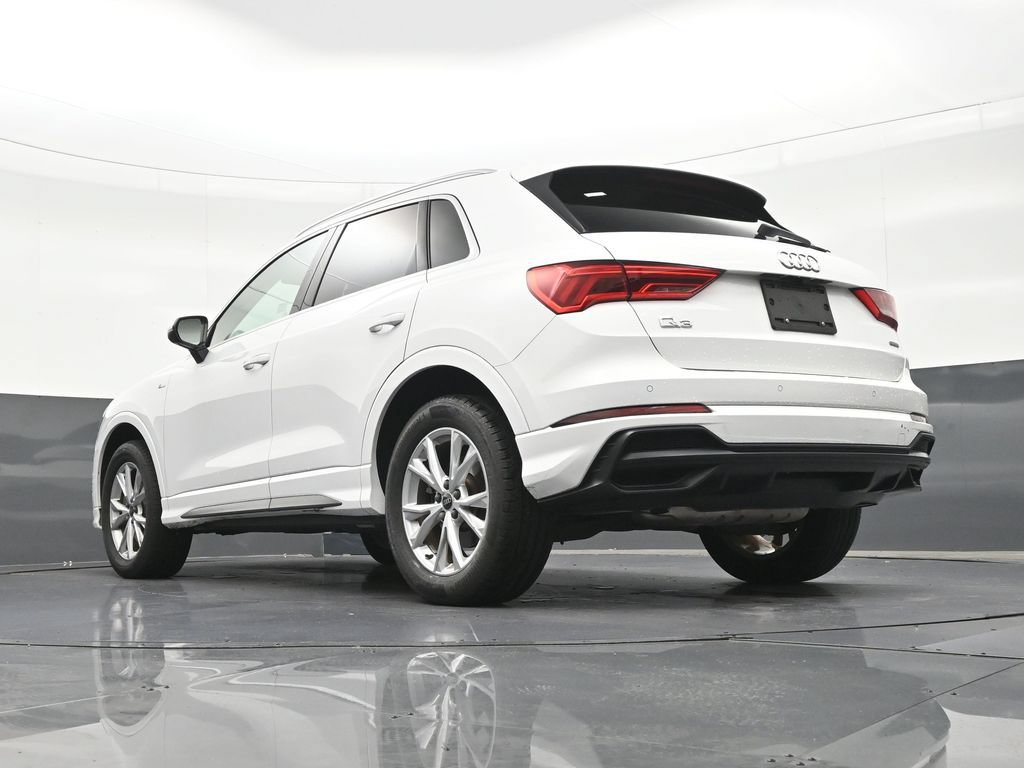 Used 2021 Audi Q3 2.0T Premium w/ Convenience Package AWD/4WD image 25