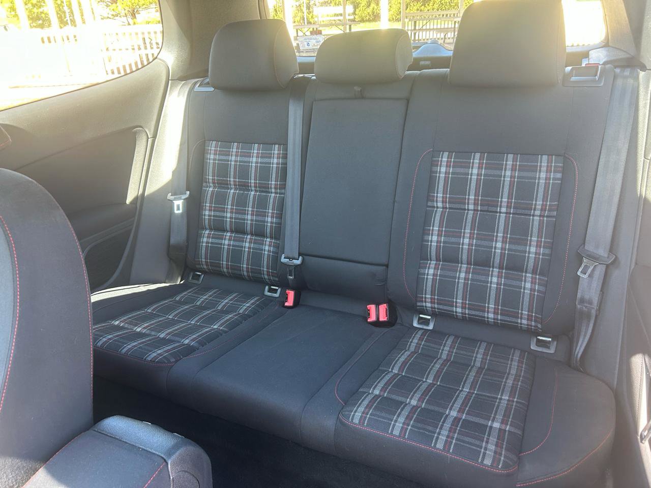 Used 2013 Volkswagen Golf 2-door image 13