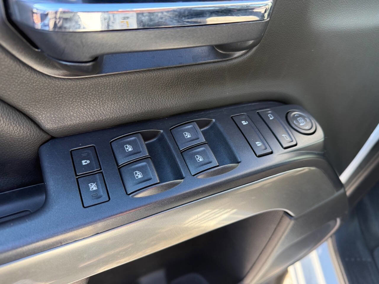 Used 2019 Chevrolet Silverado 3500 LT image 17