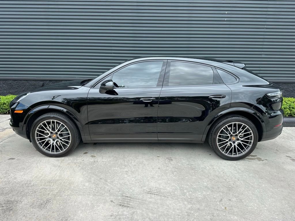 Certified 2023 Porsche Cayenne S AWD/4WD image 2