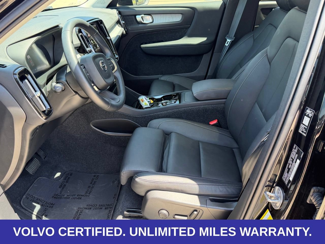 Certified 2026 Volvo XC40 B5 Plus AWD/4WD image 23