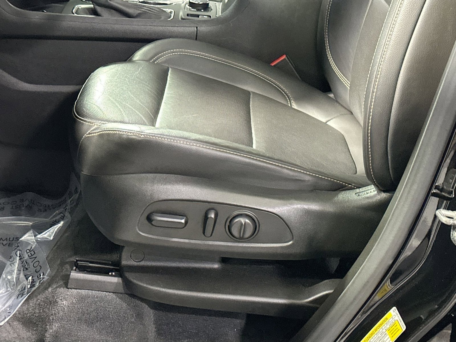 Used 2021 Chevrolet Traverse Premier w/ Redline Edition image 14