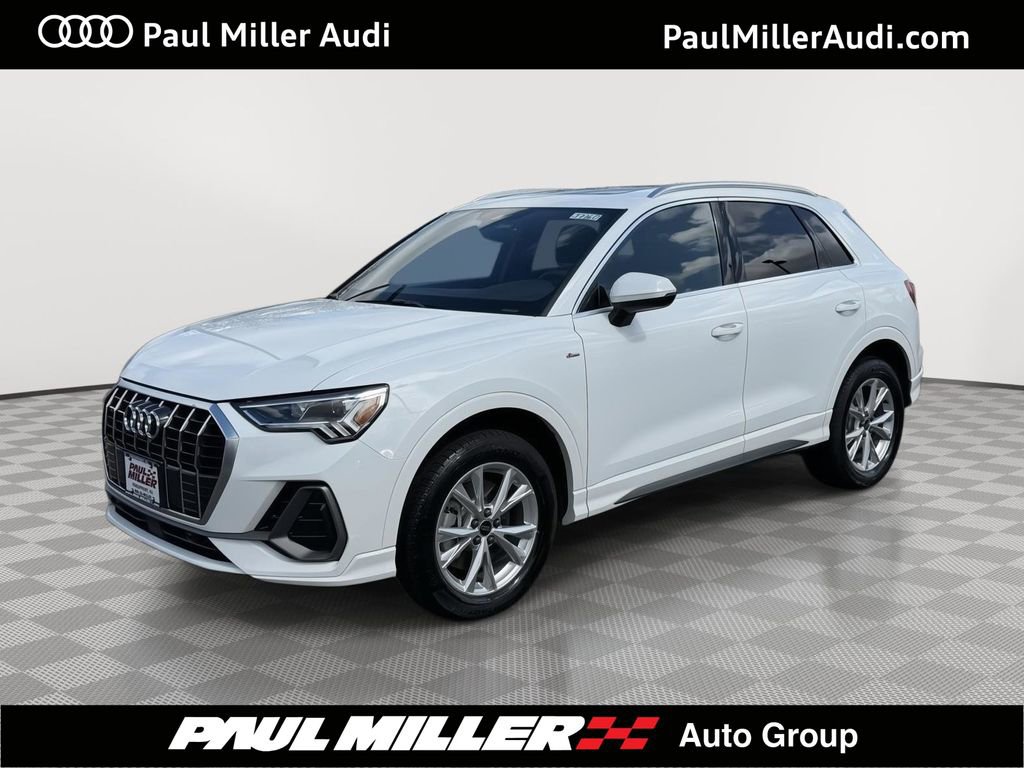 Used 2025 Audi Q3 2.0T Premium w/ Convenience Package AWD/4WD image 1