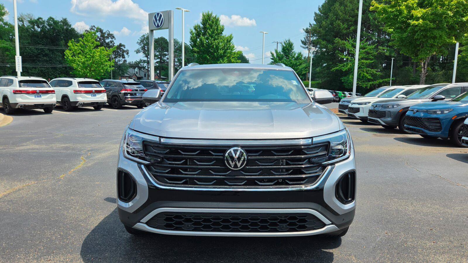 New 2026 Volkswagen Atlas Cross Sport SE AWD/4WD image 8