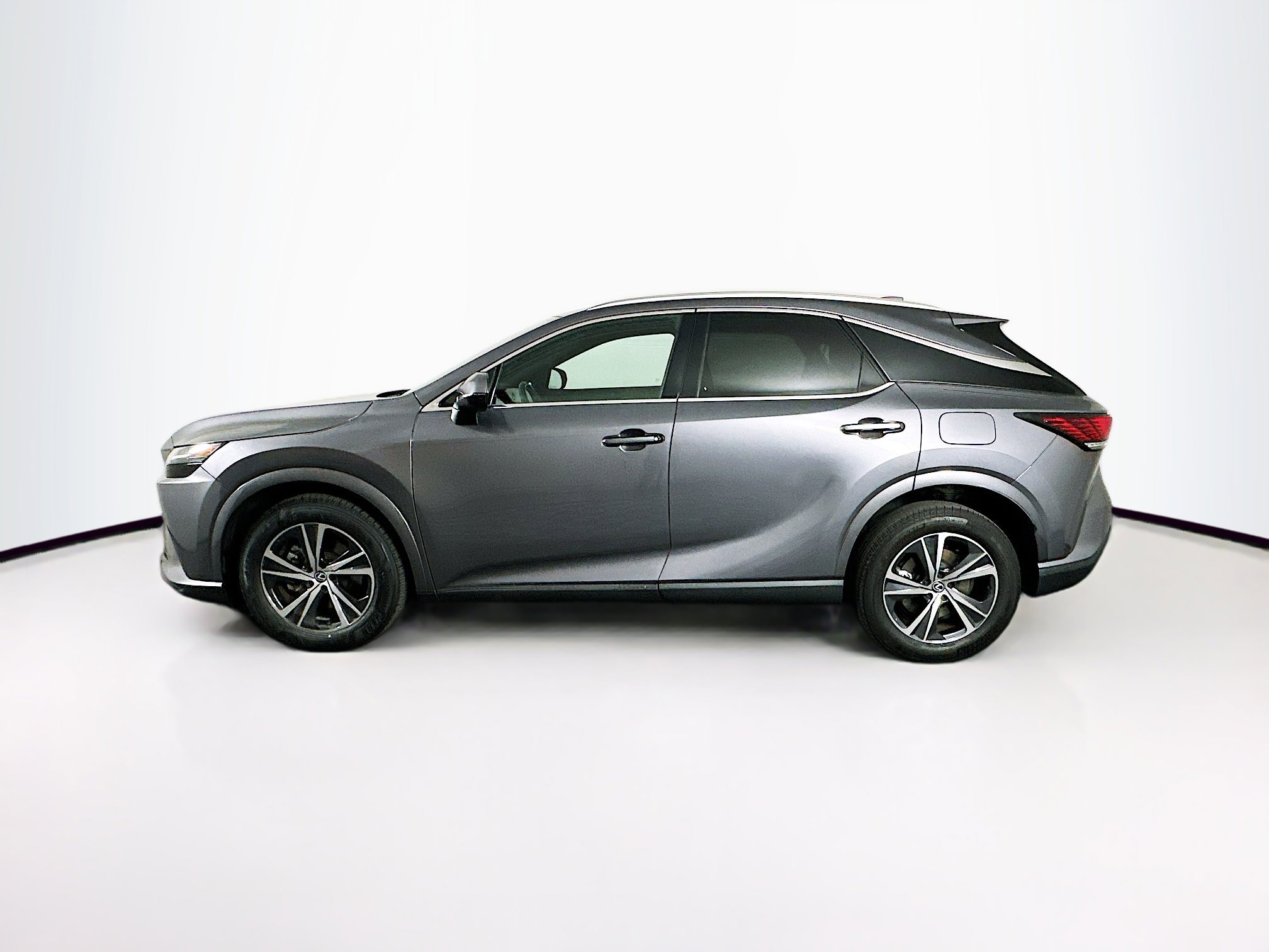 Used 2023 Lexus RX 350 FWD w/ Cold Area Package image 4