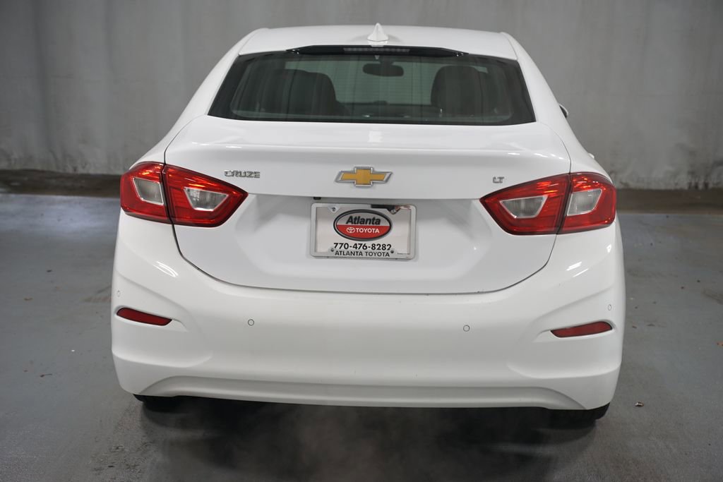 Used 2019 Chevrolet Cruze LT w/ Convenience Package FWD image 7
