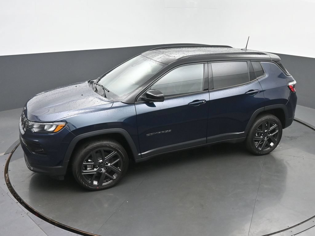 New 2026 Jeep Compass Limited w/ Sun, Sound & Navigation Group AWD/4WD image 37