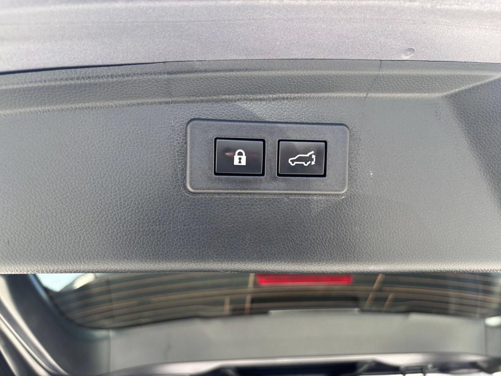 Used 2025 Subaru Outback Onyx Edition AWD/4WD image 22