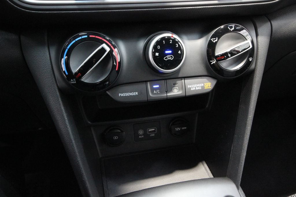 Used 2019 Hyundai Kona SE AWD/4WD image 21